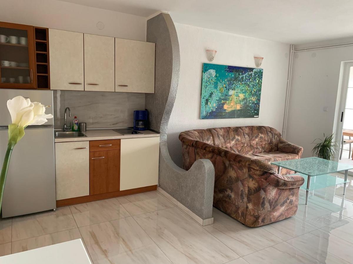 Apartman Kartec คิร์ก ภายนอก รูปภาพ