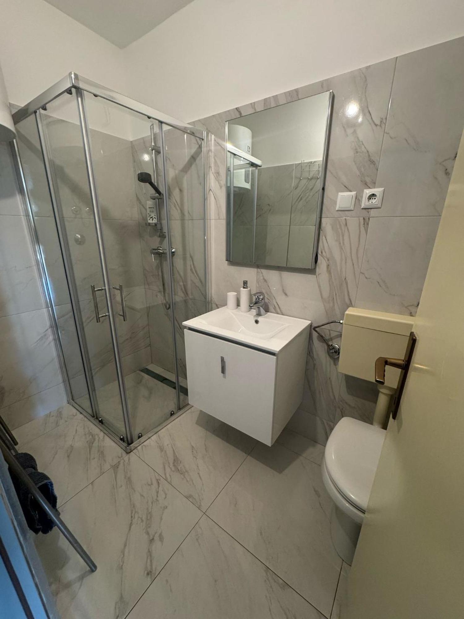 Apartman Kartec คิร์ก ห้อง รูปภาพ
